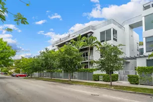 545 SW 11th St, Miami, FL 33129 - Photo 35