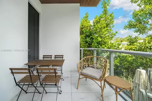 545 SW 11th St, Miami, FL 33129 - Photo 23