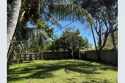 2323 Cleveland St, Hollywood, FL 33020 - Photo 3