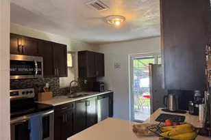 2323 Cleveland St, Hollywood, FL 33020 - Photo 17