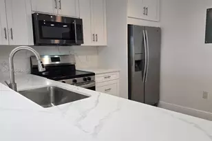 110 S Shore Dr, Miami Beach, FL 33141 - Photo 5