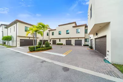 4648 NW 83rd Ave, Doral, FL 33166 - Photo 41