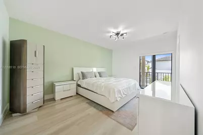 4648 NW 83rd Ave, Doral, FL 33166 - Photo 17