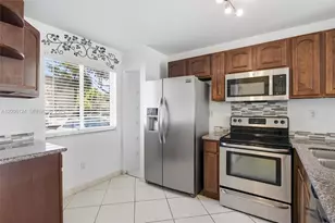 17530 SW 139th Ct, Miami, FL 33177 - Photo 3