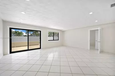 10320 SW 38th Ter, Miami, FL 33165 - Photo 7