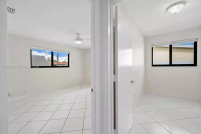10320 SW 38th Ter, Miami, FL 33165 - Photo 11