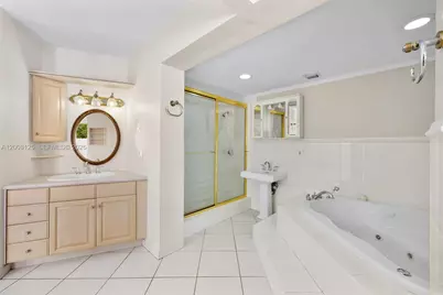 10320 SW 38th Ter, Miami, FL 33165 - Photo 15