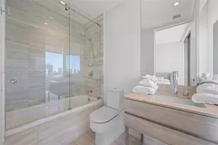 18975 Collins Ave, Sunny Isles Beach, FL 33160 - Photo 17