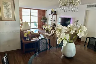 301 174th St, Sunny Isles Beach, FL 33160 - Photo 5