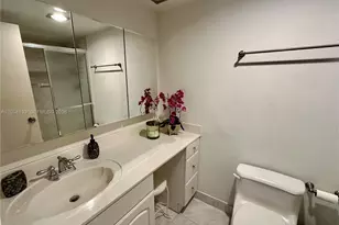 301 174th St, Sunny Isles Beach, FL 33160 - Photo 17