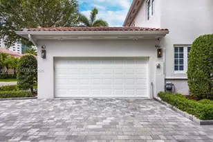 3949 194th Ln, Sunny Isles Beach, FL 33160 - Photo 5