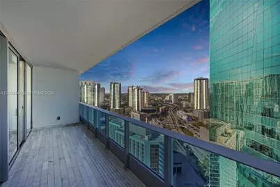 200 Biscayne Boulevard Way #3613, Miami, FL 33131 - Photo 1