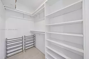 1155 NE 184th St, Miami, FL 33179 - Photo 23