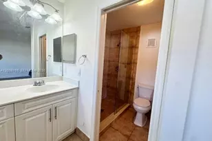 833 NW 208th Terrace, Pembroke Pines, FL 33029 - Photo 13