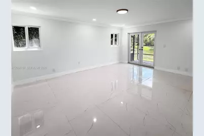 2181 SW 117th Ter, Davie, FL 33325 - Photo 13