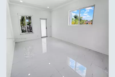 2181 SW 117th Ter, Davie, FL 33325 - Photo 19