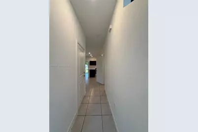 731 SW 11th St, Florida City, FL 33034 - Photo 9