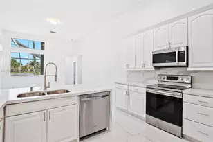 646 Heritage Dr, Weston, FL 33326 - Photo 19