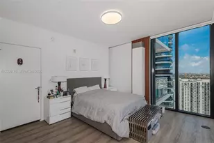 1010 Brickell Ave, Miami, FL 33131 - Photo 11