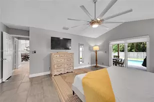 9841 SW 1st St, Plantation, FL 33324 - Photo 15