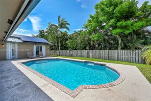 9841 SW 1st St, Plantation, FL 33324 - Photo 25