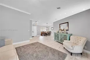 9841 SW 1st St, Plantation, FL 33324 - Photo 7