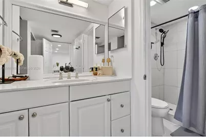 3675 N Country Club Dr #410, Aventura, FL 33180 - Photo 25