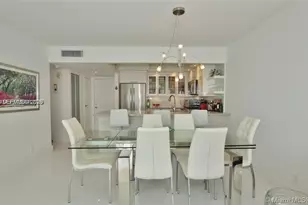 100 Bayview Dr, Sunny Isles Beach, FL 33160 - Photo 7