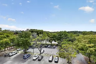 3300 W Rolling Hills Cir, Davie, FL 33328 - Photo 23