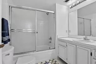 3300 W Rolling Hills Cir, Davie, FL 33328 - Photo 11