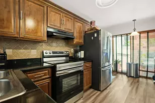 3951 Adra Ave, Doral, FL 33178 - Photo 7