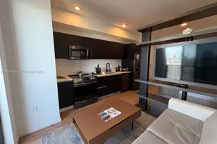 398 NE 5th St, Miami, FL 33132 - Photo 5