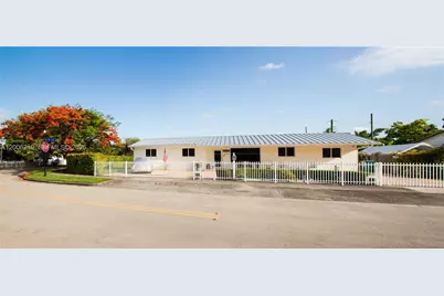 11206 SW 1st St, Sweetwater, FL 33174 - Photo 1