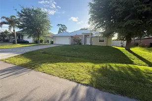 3262 SW Cohutta St, Port Saint Lucie, FL 34953 - Photo 3