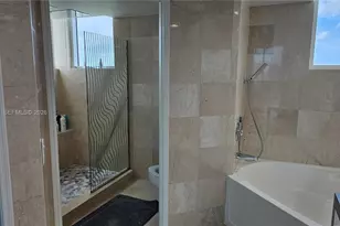 3370 Hidden Bay Dr, Aventura, FL 33180 - Photo 19