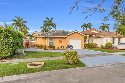 1013 NW 132nd Ave West, Miami, FL 33182 - Photo 1