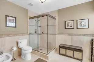 1013 NW 132nd Ave W, Miami, FL 33182 - Photo 17