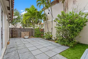 14435 NW 83rd Pl, Miami Lakes, FL 33016 - Photo 35