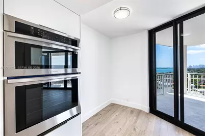 2000 Towerside Ter #1506, Miami, FL 33138 - Photo 7