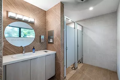 2000 Towerside Ter #1506, Miami, FL 33138 - Photo 57