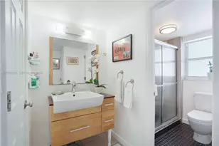 245 18th St, Miami Beach, FL 33139 - Photo 13