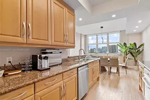 9751 E Bay Harbor Dr, Bay Harbor Islands, FL 33154 - Photo 11