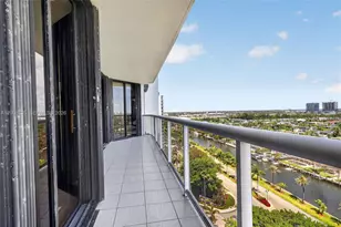 3640 Yacht Club Dr, Aventura, FL 33180 - Photo 25
