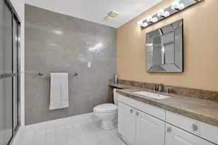 3640 Yacht Club Dr, Aventura, FL 33180 - Photo 23
