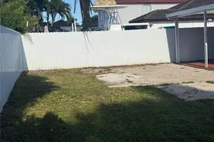 7751 NW 194th St, Hialeah, FL 33015 - Photo 11