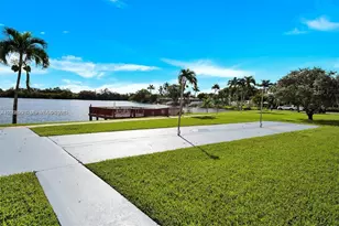 2200 Park Ln, Hollywood, FL 33021 - Photo 13