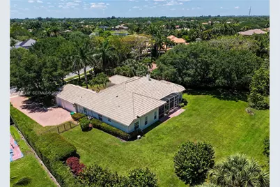 12743 N Winners Cir, Davie, FL 33330 - Photo 15
