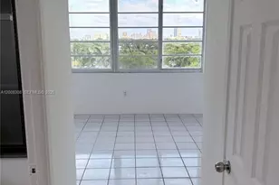 1780 NE 191st St, Miami, FL 33179 - Photo 9