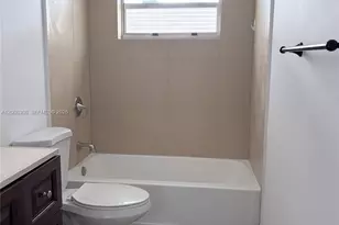 1780 NE 191st St, Miami, FL 33179 - Photo 19
