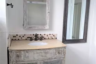1780 NE 191st St, Miami, FL 33179 - Photo 15